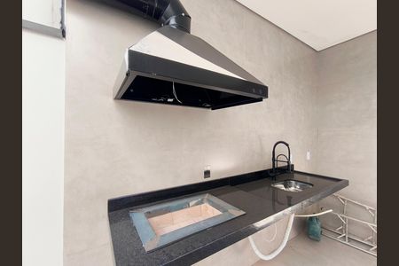 Casa de condomínio à venda com 152m², 3 quartos e 4 vagas Casa de condomínio à venda com 152m², 3 quartos e 4 vagasQuintal