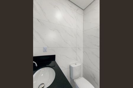 Casa de condomínio à venda com 152m², 3 quartos e 4 vagas Casa de condomínio à venda com 152m², 3 quartos e 4 vagasBanheiro da Suíte