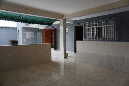 Casa para alugar com 220m², 4 quartos e 5 vagasLavanderia 1