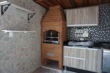 Casa para alugar com 220m², 4 quartos e 5 vagasChurrasqueira