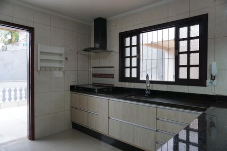 Casa para alugar com 220m², 4 quartos e 5 vagasCozinha
