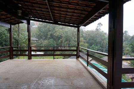 Casa para alugar com 220m², 4 quartos e 5 vagasVaranda
