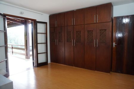 Casa para alugar com 220m², 4 quartos e 5 vagasSuíte 2