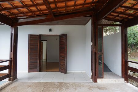 Casa para alugar com 220m², 4 quartos e 5 vagasVaranda