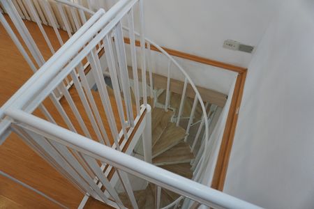 Casa para alugar com 220m², 4 quartos e 5 vagasEscada