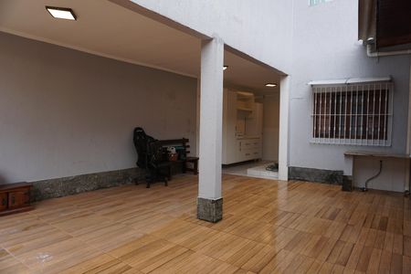 Casa para alugar com 220m², 4 quartos e 5 vagasGaragem