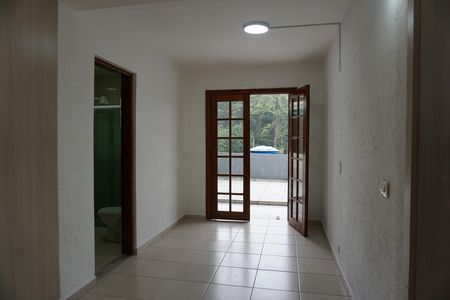 Casa para alugar com 220m², 4 quartos e 5 vagasHall 2