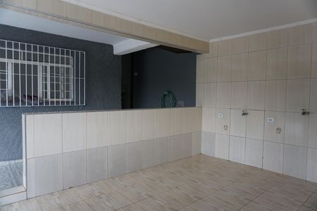 Casa para alugar com 220m², 4 quartos e 5 vagasLavanderia 1
