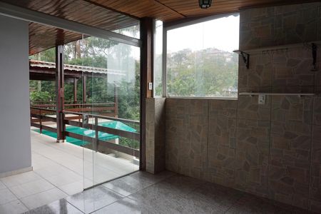 Casa para alugar com 220m², 4 quartos e 5 vagasChurrasqueira