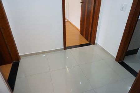 Casa para alugar com 220m², 4 quartos e 5 vagasCorredor