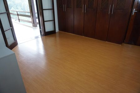 Casa para alugar com 220m², 4 quartos e 5 vagasSuíte 2