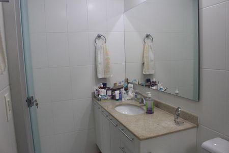 Apartamento à venda com 90m², 3 quartos e 2 vagasBanheiro da Suíte