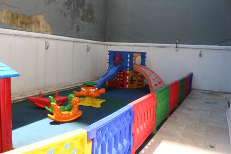 Apartamento à venda com 90m², 3 quartos e 2 vagasÁrea comum - Playground