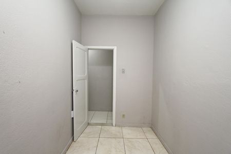 Quarto 1 de kitnet/studio para alugar com 2 quartos, 72m² em Alto Caiçaras, Belo Horizonte