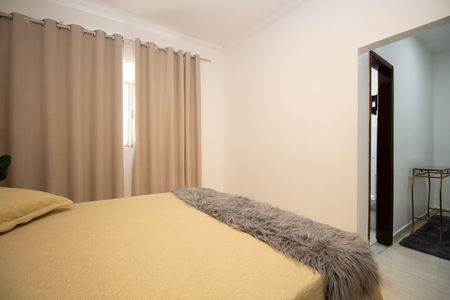 Casa à venda com 280m², 4 quartos e 5 vagas Casa à venda com 280m², 4 quartos e 5 vagasSuíte
