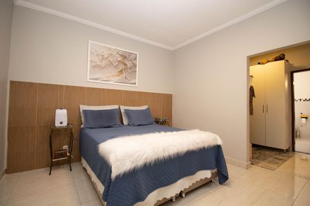 Casa à venda com 280m², 4 quartos e 5 vagas Casa à venda com 280m², 4 quartos e 5 vagasSuíte Master