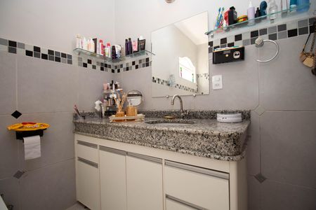 Casa à venda com 280m², 4 quartos e 5 vagas Casa à venda com 280m², 4 quartos e 5 vagasBanheiro da Suíte Master