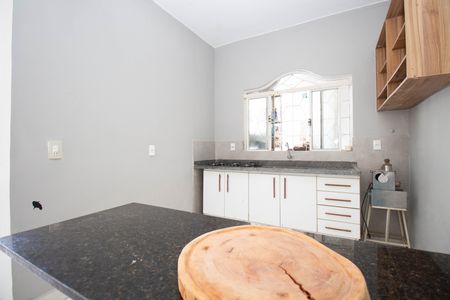 Casa à venda com 280m², 4 quartos e 5 vagas Casa à venda com 280m², 4 quartos e 5 vagasChurrasqueira