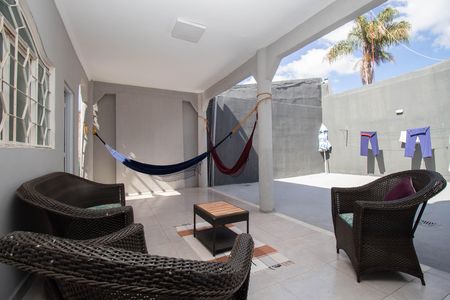 Casa à venda com 280m², 4 quartos e 5 vagas Casa à venda com 280m², 4 quartos e 5 vagasChurrasqueira