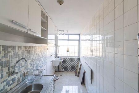 Apartamento à venda com 60m², 2 quartos e 1 vaga Apartamento à venda com 60m², 2 quartos e 1 vagaCozinha e Área de Serviço