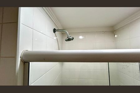 Apartamento para alugar com 55m², 2 quartos e 1 vaga Apartamento para alugar com 55m², 2 quartos e 1 vagaBanheiro 1