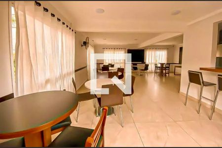 Apartamento para alugar com 55m², 2 quartos e 1 vaga Apartamento para alugar com 55m², 2 quartos e 1 vagaÁrea comum - Salão de festas
