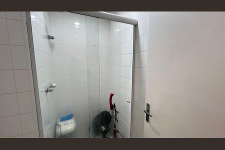 Apartamento para alugar com 55m², 2 quartos e 1 vaga Apartamento para alugar com 55m², 2 quartos e 1 vagaBanheiro 1