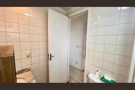 Apartamento para alugar com 55m², 2 quartos e 1 vaga Apartamento para alugar com 55m², 2 quartos e 1 vagaBanheiro da Suíte
