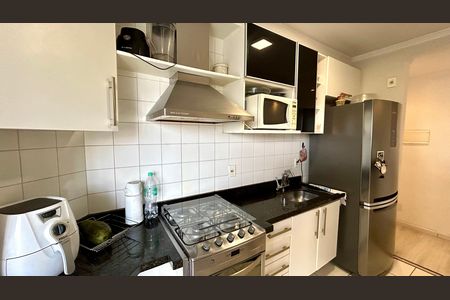 Apartamento para alugar com 55m², 2 quartos e 1 vaga Apartamento para alugar com 55m², 2 quartos e 1 vagaCozinha