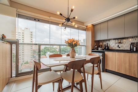 Apartamento à venda com 77m², 2 quartos e 1 vaga Apartamento à venda com 77m², 2 quartos e 1 vagaSala