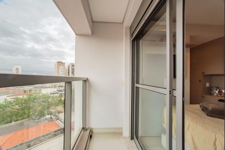 Apartamento à venda com 77m², 2 quartos e 1 vaga Apartamento à venda com 77m², 2 quartos e 1 vagaVaranda da Suíte 1