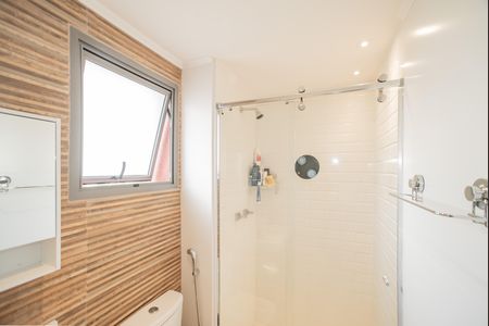 Apartamento à venda com 77m², 2 quartos e 1 vaga Apartamento à venda com 77m², 2 quartos e 1 vagaBanheiro da Suíte 1