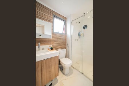Apartamento à venda com 77m², 2 quartos e 1 vaga Apartamento à venda com 77m², 2 quartos e 1 vagaBanheiro da Suíte 1