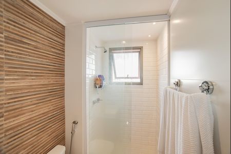 Apartamento à venda com 77m², 2 quartos e 1 vaga Apartamento à venda com 77m², 2 quartos e 1 vagaBanheiro da Suíte 2