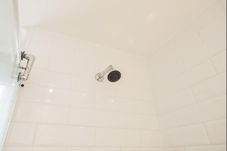 Apartamento à venda com 77m², 2 quartos e 1 vaga Apartamento à venda com 77m², 2 quartos e 1 vagaBanheiro da Suíte 1