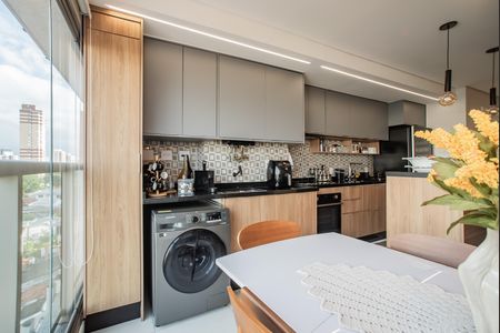 Apartamento à venda com 77m², 2 quartos e 1 vaga Apartamento à venda com 77m², 2 quartos e 1 vagaÁrea de Serviço