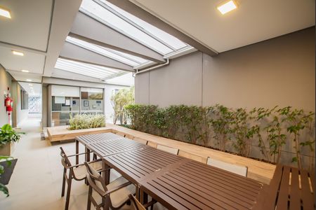 Apartamento à venda com 77m², 2 quartos e 1 vaga Apartamento à venda com 77m², 2 quartos e 1 vagaÁrea comum - Churrasqueira