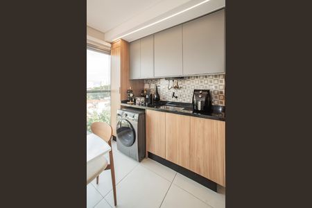 Apartamento à venda com 77m², 2 quartos e 1 vaga Apartamento à venda com 77m², 2 quartos e 1 vagaÁrea de Serviço