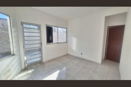 Sala de casa para alugar com 3 quartos, 80m² em Vila Santa Cruz, Duque de Caxias