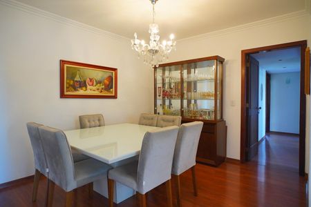 Apartamento para alugar com 98m², 3 quartos e 1 vaga Apartamento para alugar com 98m², 3 quartos e 1 vagaSala