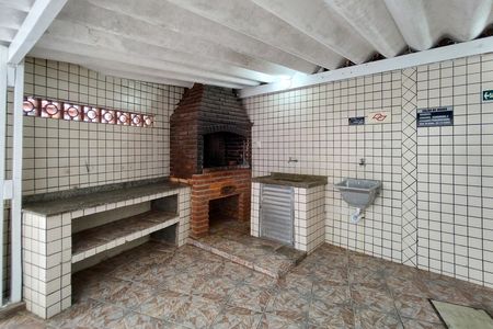 Apartamento para alugar com 50m², 2 quartos e 1 vaga Apartamento para alugar com 50m², 2 quartos e 1 vagaÁrea comum - Churrasqueira