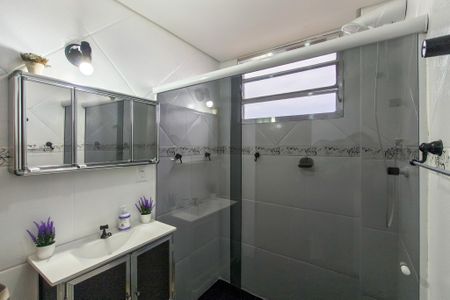 Apartamento para alugar com 50m², 2 quartos e 1 vaga Apartamento para alugar com 50m², 2 quartos e 1 vagaBanheiro