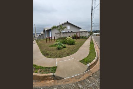 Casa de condomínio para alugar com 76m², 3 quartos e 3 vagas Casa de condomínio para alugar com 76m², 3 quartos e 3 vagasÁrea comum