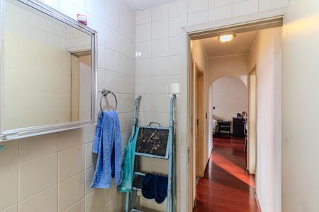 Apartamento à venda com 55m², 2 quartos e 1 vaga Apartamento à venda com 55m², 2 quartos e 1 vagaBanheiro social