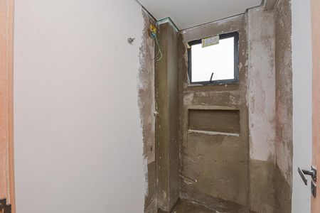 Banheiro de apartamento à venda com 1 quarto, 24m² em Vila Gea, São Paulo