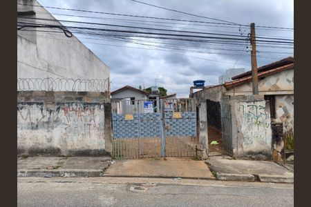 Casa à venda com 500m², 3 quartos e 20 vagas Casa à venda com 500m², 3 quartos e 20 vagasFachada