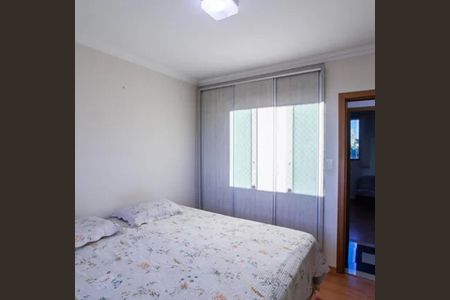 Apartamento à venda com 175m², 4 quartos e 2 vagas Apartamento à venda com 175m², 4 quartos e 2 vagasSuíte 1