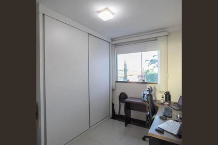Apartamento à venda com 175m², 4 quartos e 2 vagas Apartamento à venda com 175m², 4 quartos e 2 vagasQuarto 1