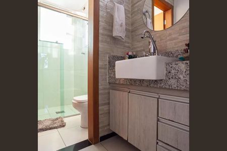 Apartamento à venda com 175m², 4 quartos e 2 vagas Apartamento à venda com 175m², 4 quartos e 2 vagasBanheiro da Suíte 2