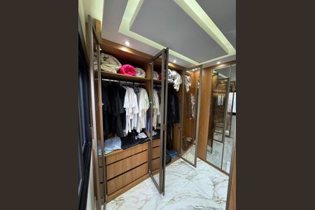 Apartamento para alugar com 60m², 1 quarto e 1 vaga Apartamento para alugar com 60m², 1 quarto e 1 vagaCloset